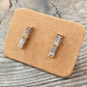 Tiny Bar Stud Earring Gold